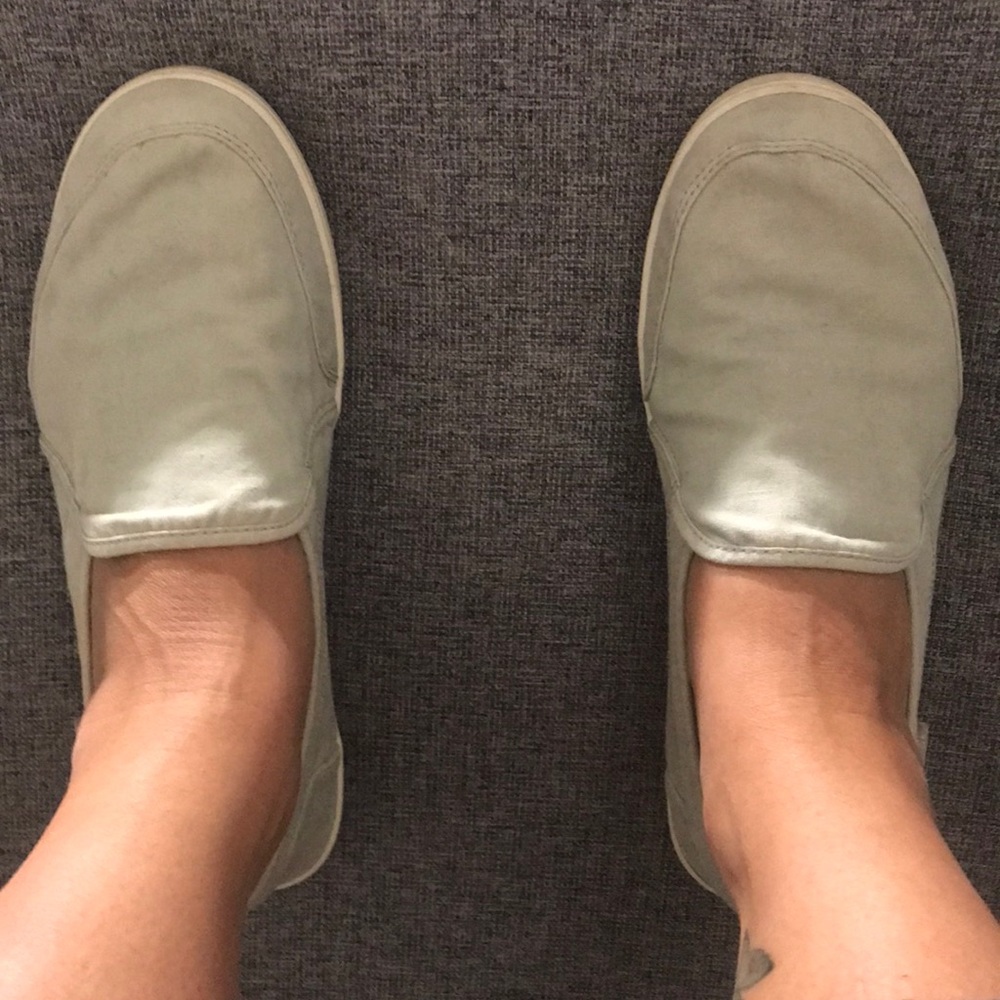 COPY - Sanuk slip on flats Size 10